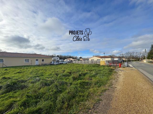Terrain constructible de 619 m2, proche de la nature