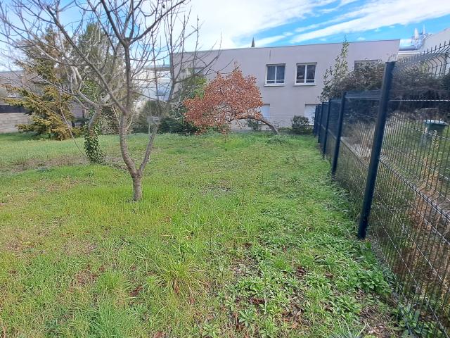 Terrain constructible de 635m2 Secteur Alco limitrophe Hôpitaux Facultés