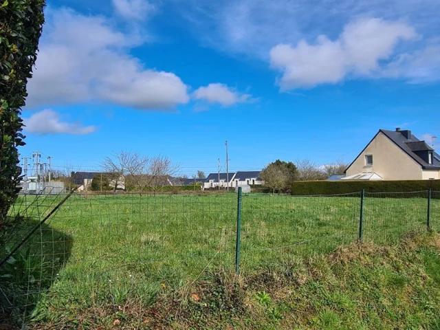 terrain constructible de 830m2