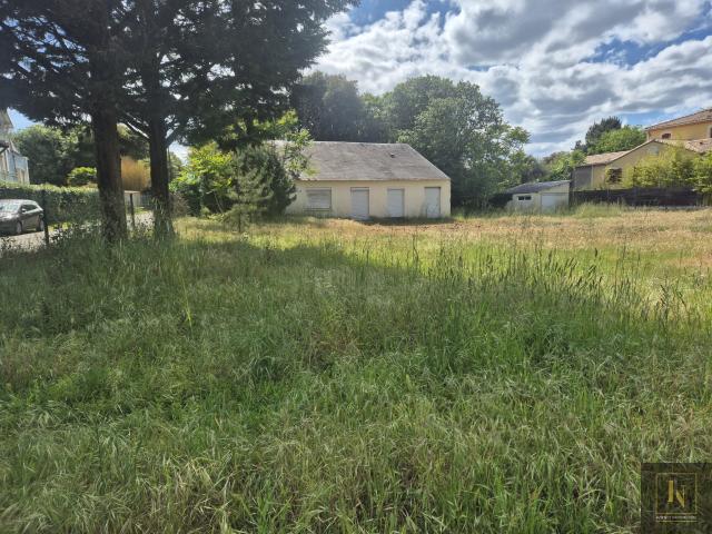 TERRAIN Constructible de 860 m2 non viabilisé, quartier Rochelets à Saint BREVIN L OCEAN 44250
