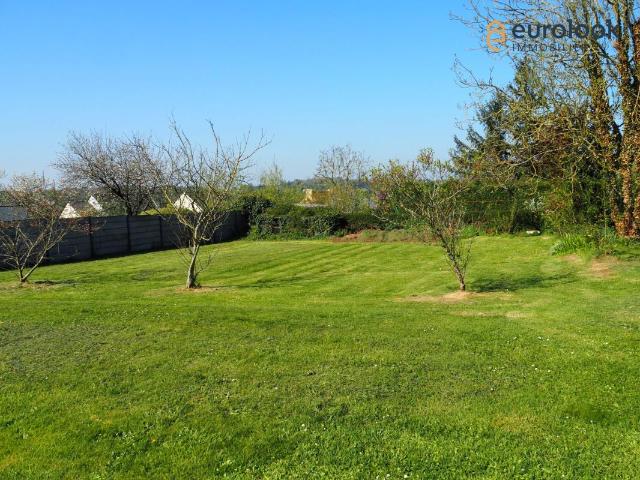 TERRAIN CONSTRUCTIBLE de 871 M² à ST MARCEL