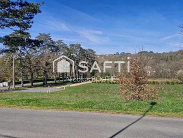 Terrain constructible de 954 m² viabilisé