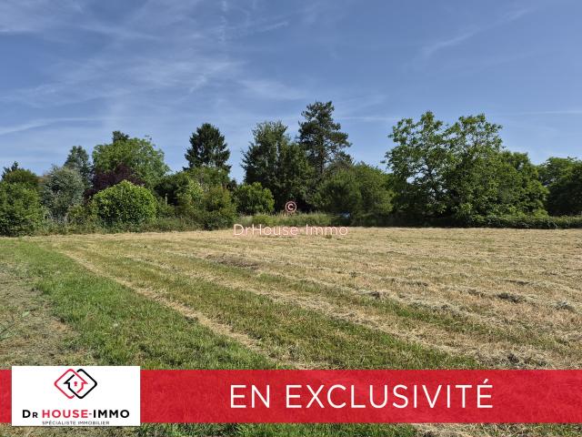 Terrain constructible de 966 m²