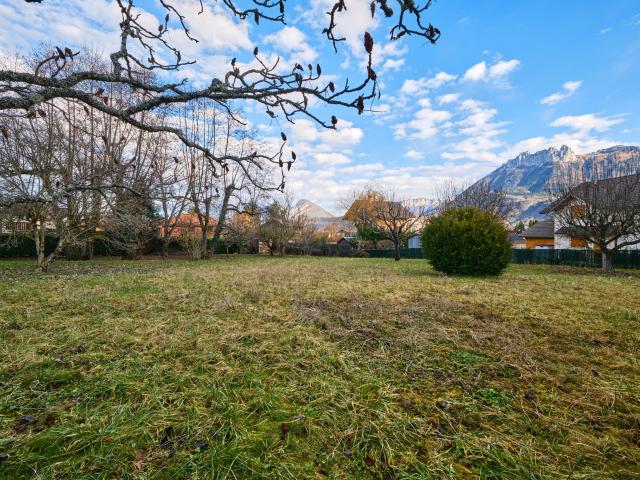 TERRAIN CONSTRUCTIBLE DUINGT