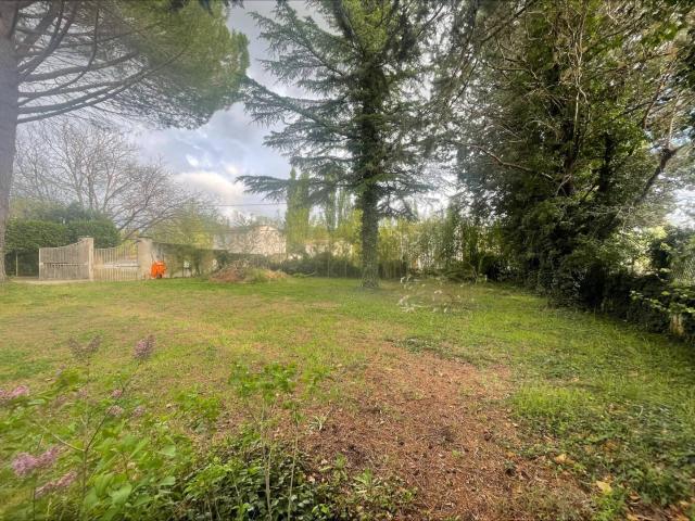 Terrain constructible en division parcellaire hors lotissement