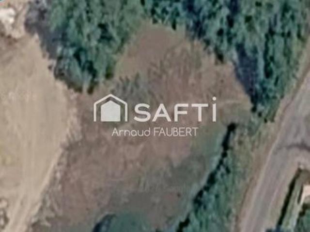 Terrain constructible et divisible de 2000m2