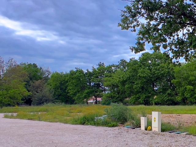 Terrain Constructible et Viabilisé de 1 053,00 m² à vendre proche de FRONTON 31