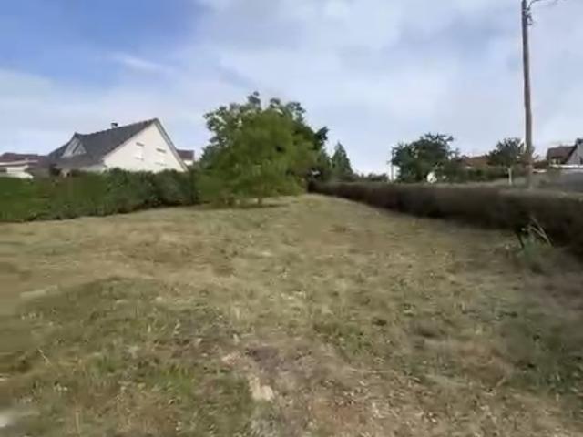 Terrain constructible de 670m2 sur la commune de BAVANS