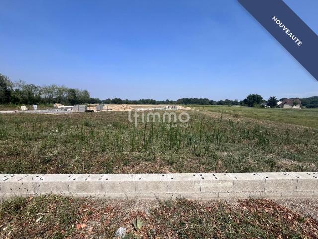 Terrain constructible Lot 9 de 529 m² – 77 000 €