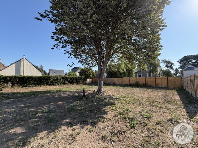 TERRAIN CONSTRUCTIBLE SAINT JACUT DE LA MER