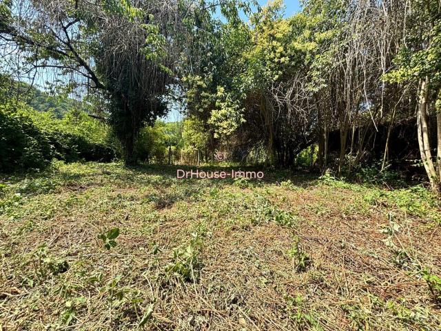 TERRAIN CONSTRUCTIBLE PERIGUEUX VESONE