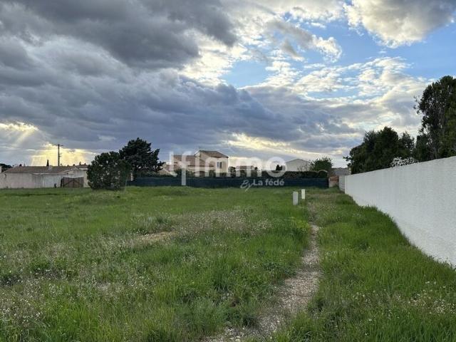 Terrain constructible, plat, libre constructeur
