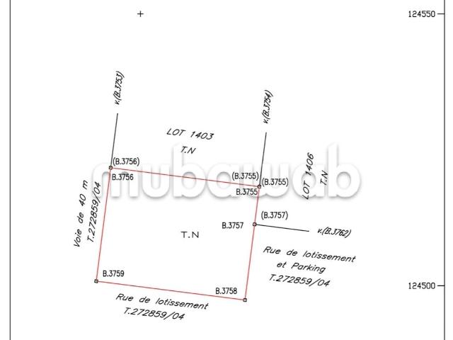 Terrain constructible R5 à Azzouzia – 3 façades – Rue principale