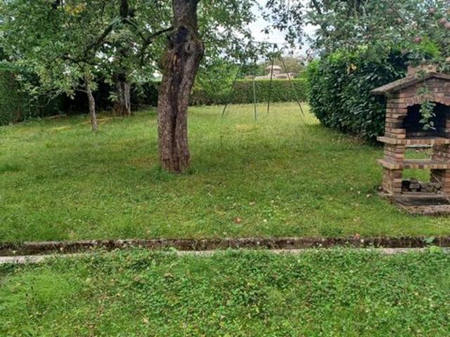 TERRAIN CONSTRUCTIBLE VALENTIGNEY EN FACE DU CIMETIERE