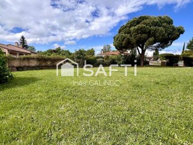 Terrain constructible viabilisé à Pibrac