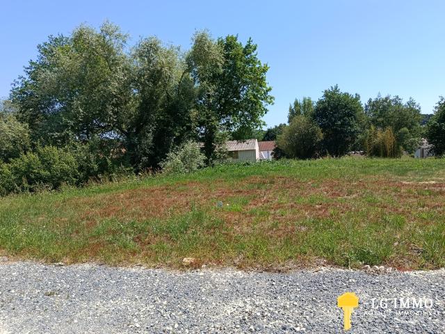Terrain constructible viabilisé