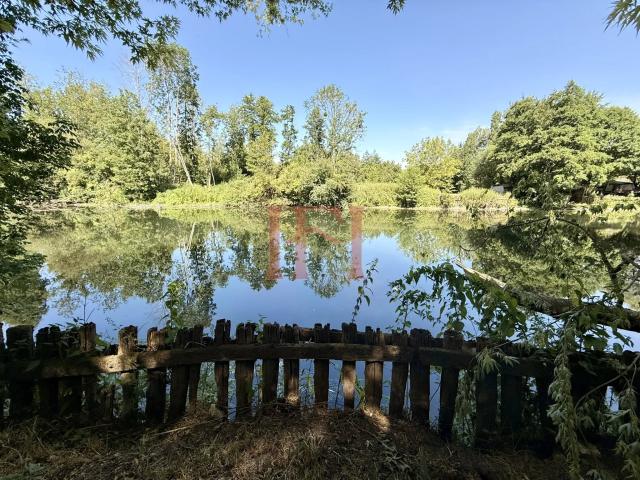 TERRAIN DE LOISIRS AVEC ACCÈS DIRECT AU LOIR 7 MIN DE CLOY
