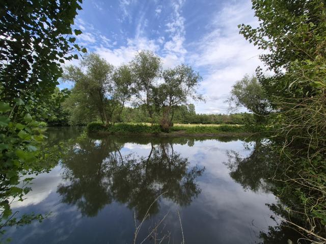 Terrain de Loisirs en bord de rivière