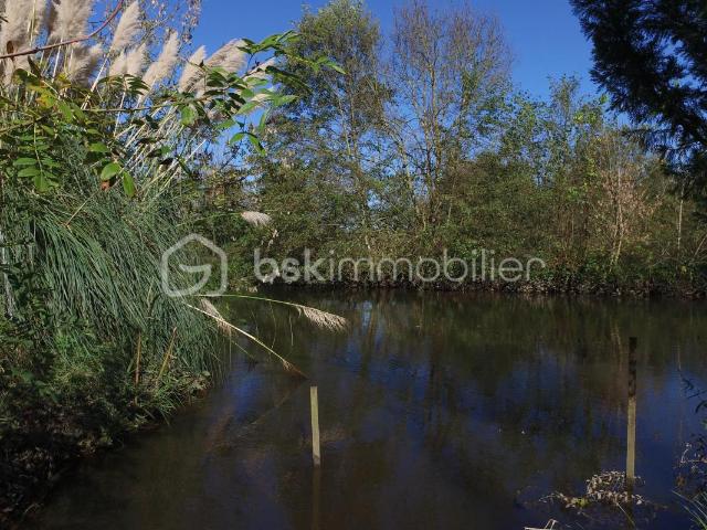 Terrain de loisirs exceptionnel de 8000m2