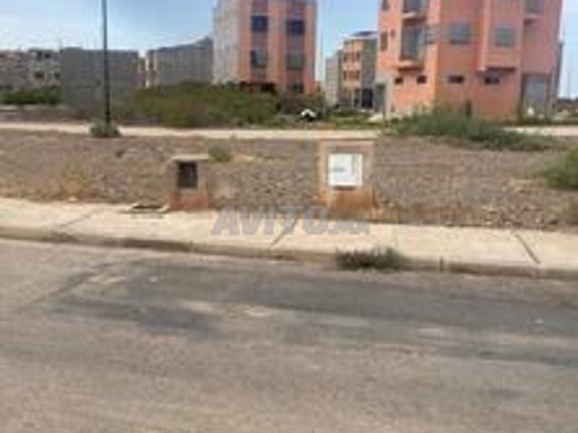Terrain de 144m3 pour petites villas