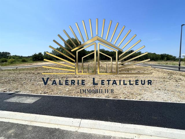 Terrain de 1779 m2 en zone d'activité 1779m² Montussan