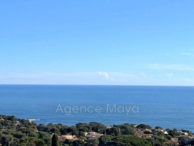 Terrain de 1826 m2 en vente Les Issambres, France