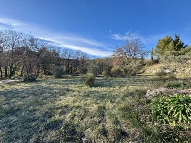 Terrain de 1965 m2 Éguilles, Provence Alpes Côte d'Azur