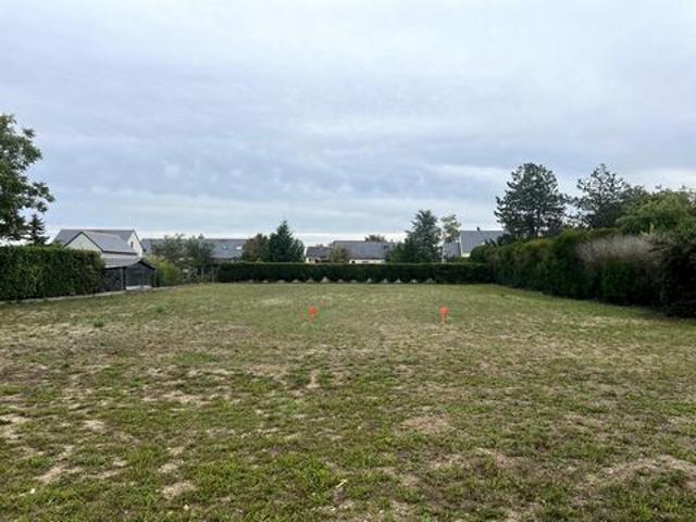 Terrain de 1076 M²