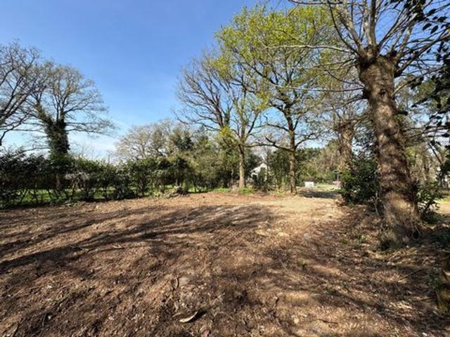 Terrain de 1230m2 prêt à bâtir avec Tout à l'égout