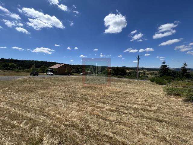 Terrain de 1 252 m2 constructible