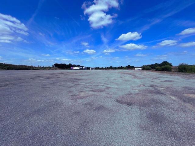 Terrain de 24391 m2 Chemillé Melay, Pays de la Loire