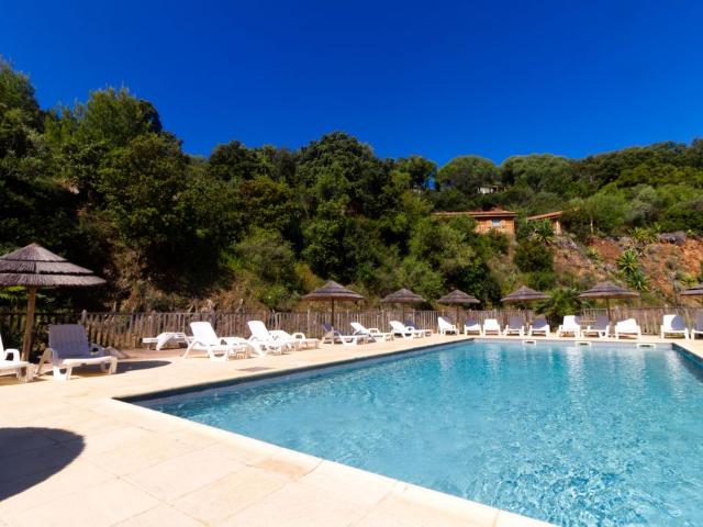 Terrain de 35000 m2 en vente Ajaccio, France