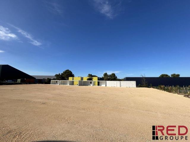 Terrain de 3500 m2 en vente Signes, France
