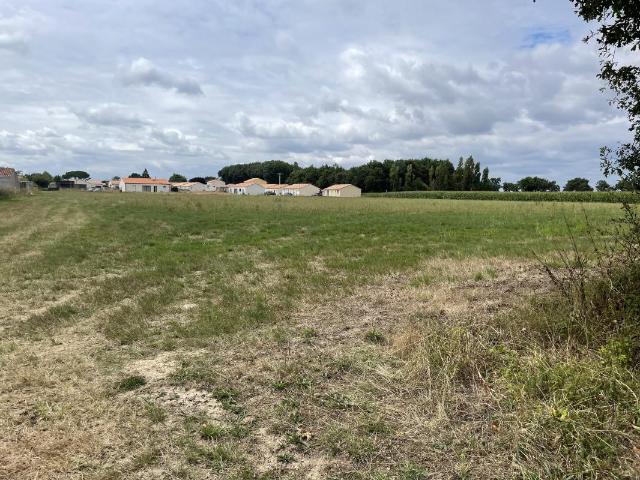 Terrain de 378 MONTBERT