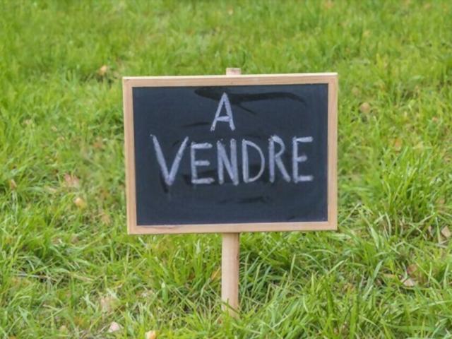 Terrain de 4090 m2 en vente Chéreng, France