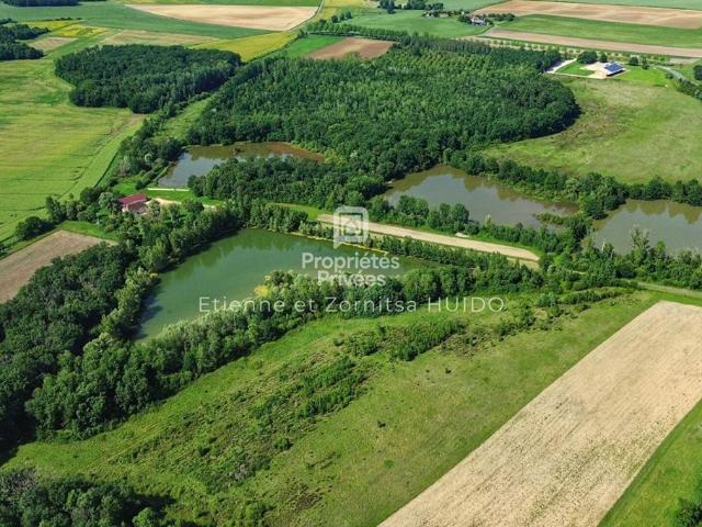 Terrain de 585709 m2 en vente Meunet sur Vatan, Centre