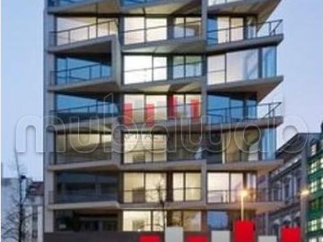 Terrain de 509 m zone immeuble R 7 en plein quartier les princesses a la vente