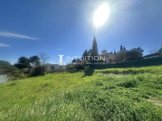 Terrain de 778 m2 Mougins, Provence Alpes Côte d'Azur
