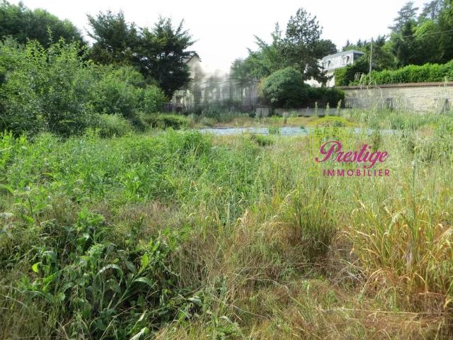 Terrain de 734 m2 en vente Le Mesnil le Roi, France