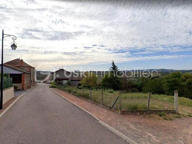Terrain de 843 m² avec projet de maison permis purgé, fondations réalisées – Vue panoramique plein sud