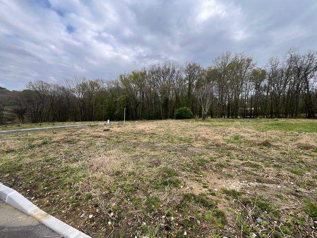terrain de 830m² sur la commune de Bonnetan 165000€