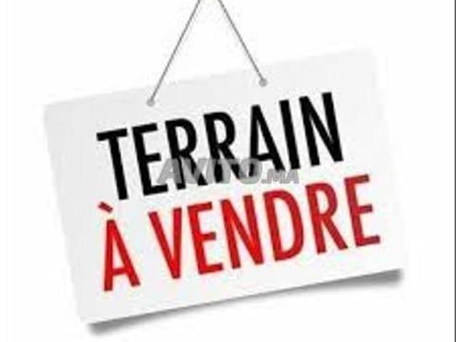 Terrain E4 à vendre à Dar 16