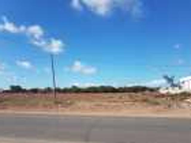 Terrain E4 de 7000 m² à Route Errahma Casablanca