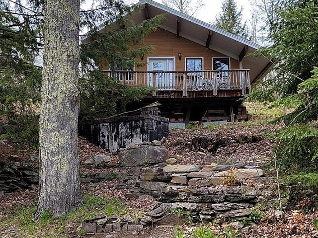 Terrain Et Chalet