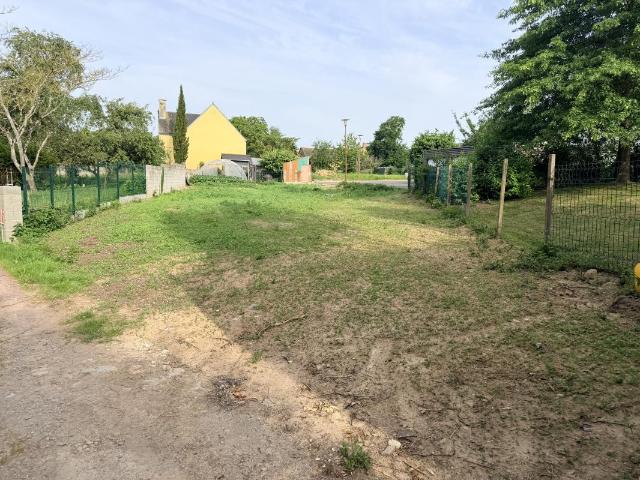 Terrain en exclusivité dans le bourg de Bédée