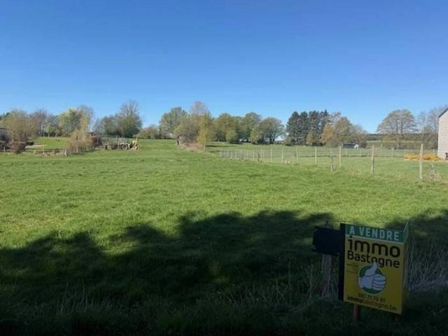 Terrain en Vente à Vaux sur Sure