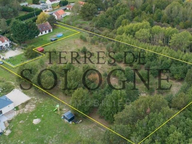 Terrain entièrement constructible de 7.000 m²