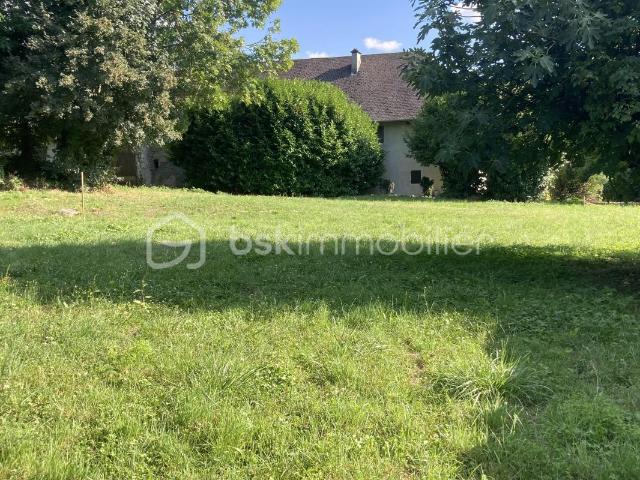 Terrain libre constructeur de 956m² au coeur de AIX LES BAINS
