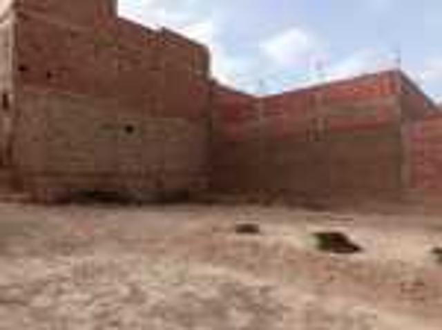 Terrain loti 240m2