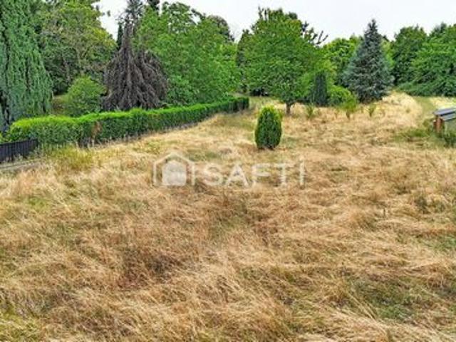 Terrain plat avec partie constructible à Corbelin